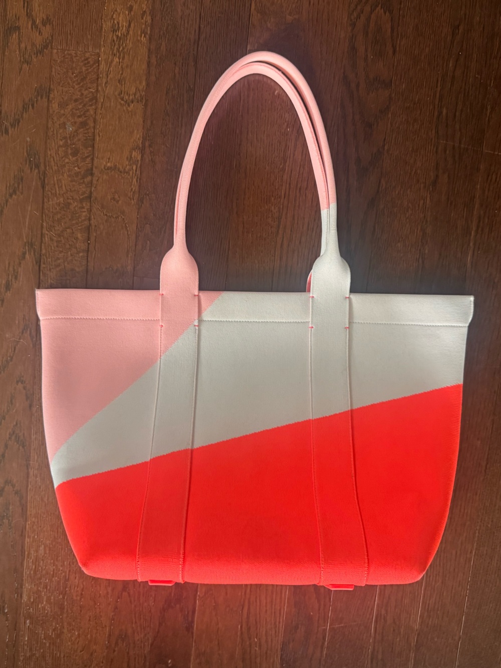 MINT Rothys Essential Tote Rare pink prism bag 💕